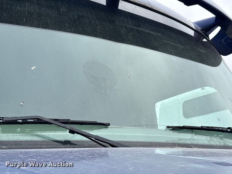 image for item EU7361 2020 Peterbilt 579 semi truck