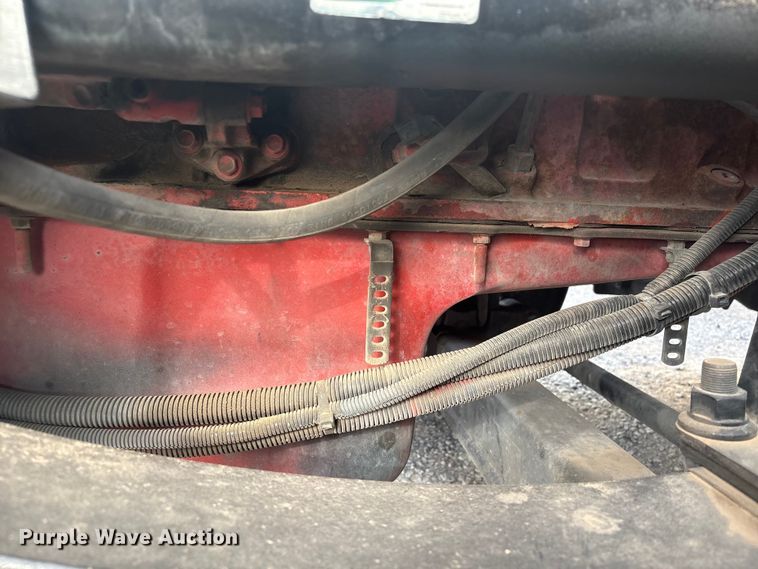 image for item EU7361 2020 Peterbilt 579 semi truck