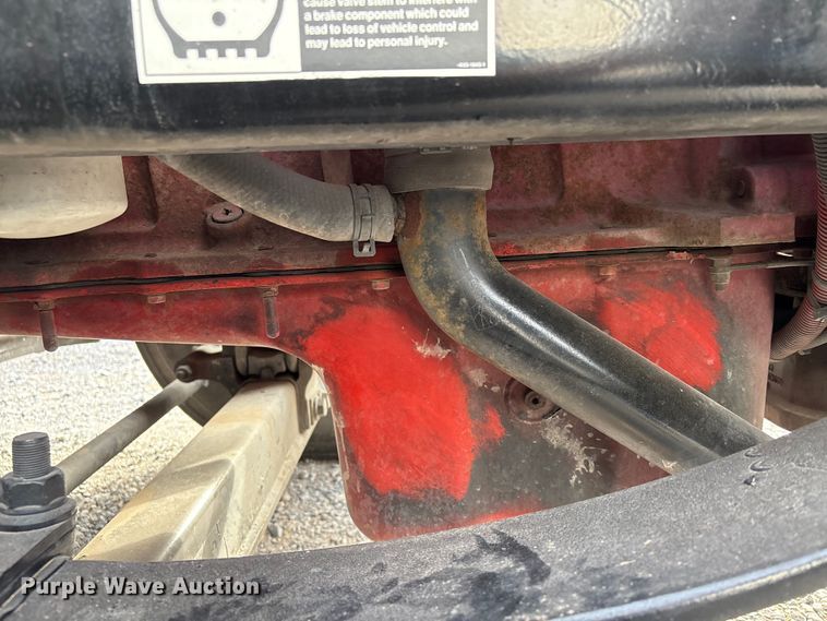 image for item EU7361 2020 Peterbilt 579 semi truck