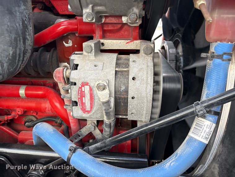 image for item EU7361 2020 Peterbilt 579 semi truck