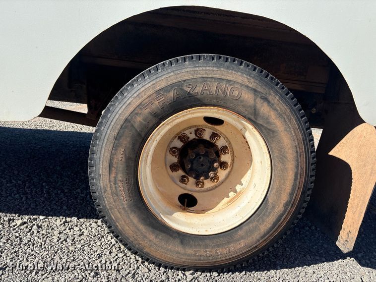 image for item EV2664 1999 International 4900 fuel truck