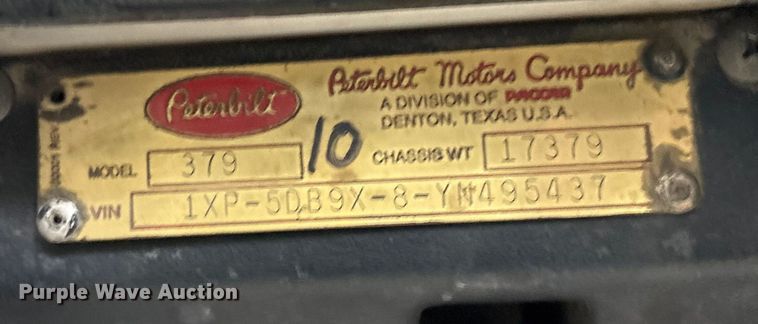 image for item EV2671 2000 Peterbilt 379 semi truck