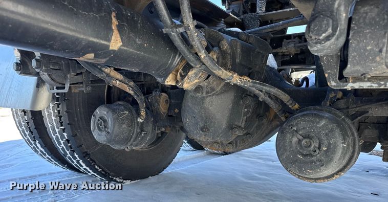 image for item FB0626 2017 Peterbilt 389 semi truck