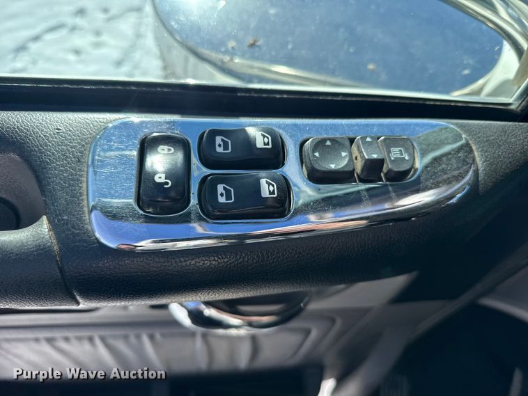 image for item FB0626 2017 Peterbilt 389 semi truck