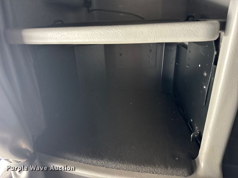 image for item FB0626 2017 Peterbilt 389 semi truck