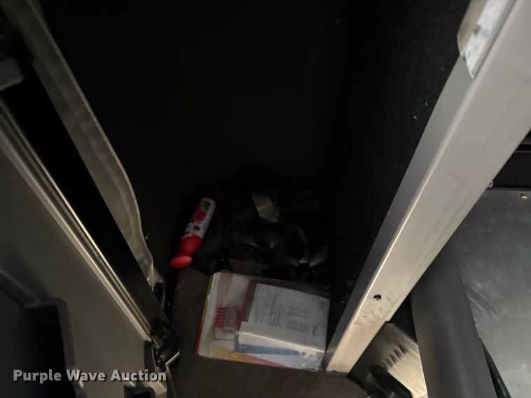 image for item FB0626 2017 Peterbilt 389 semi truck