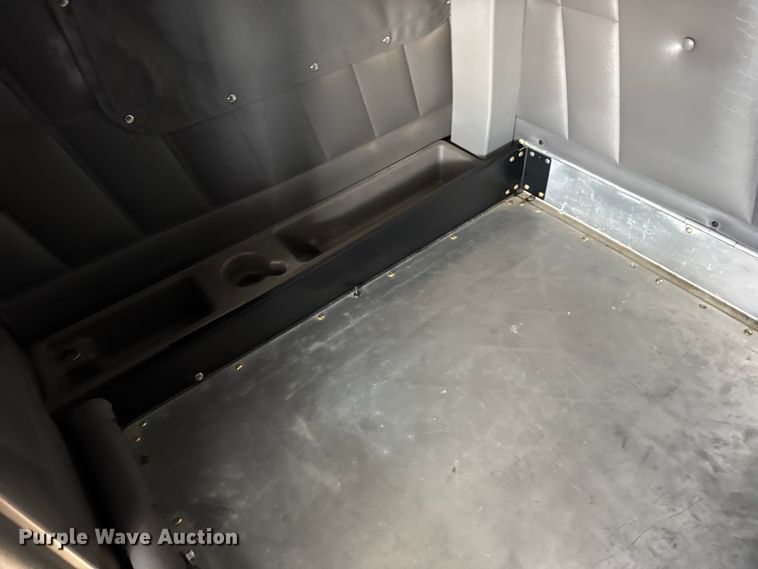 image for item FB0626 2017 Peterbilt 389 semi truck