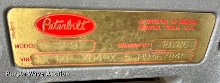 image for item FB0626 2017 Peterbilt 389 semi truck