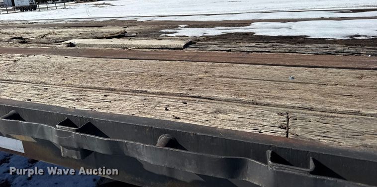 image for item FB0635 1987 Dorsey DGT-84 flatbed trailer