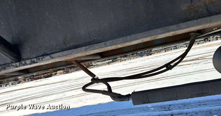 image for item FB0635 1987 Dorsey DGT-84 flatbed trailer