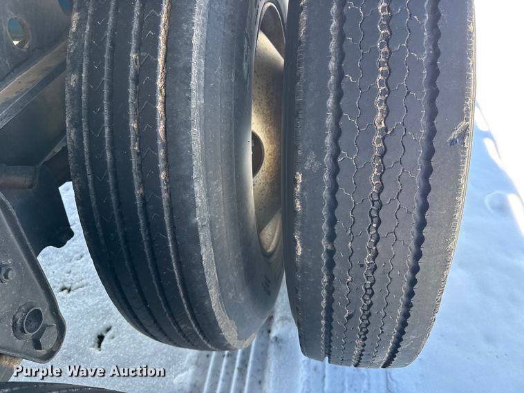 image for item FB0635 1987 Dorsey DGT-84 flatbed trailer