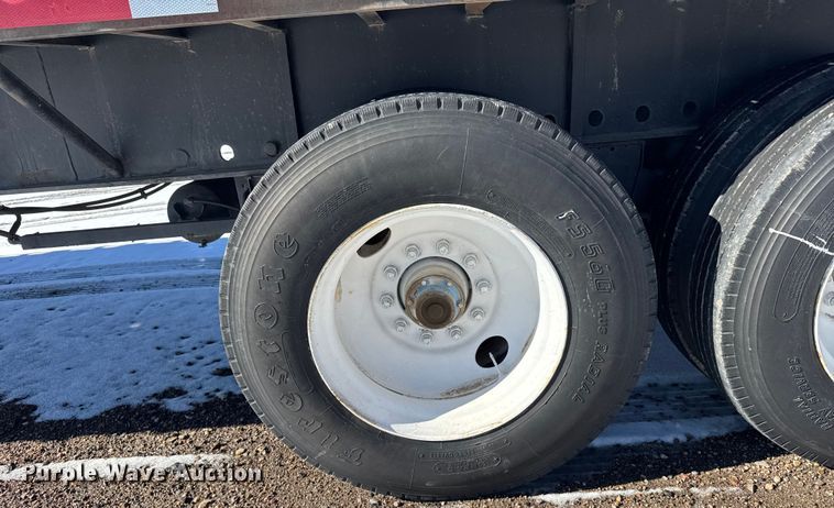 image for item FB0635 1987 Dorsey DGT-84 flatbed trailer