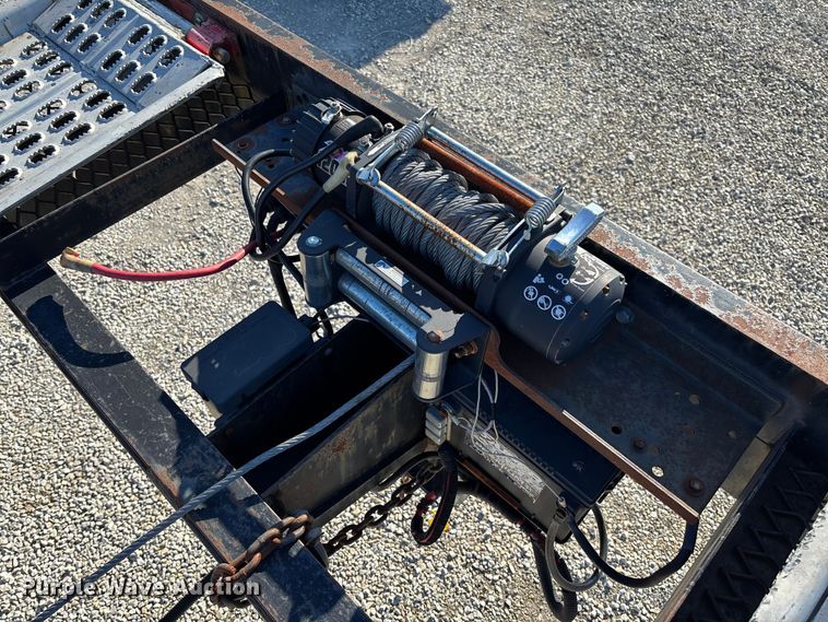 image for item FB2980 2009 Quality car carrier