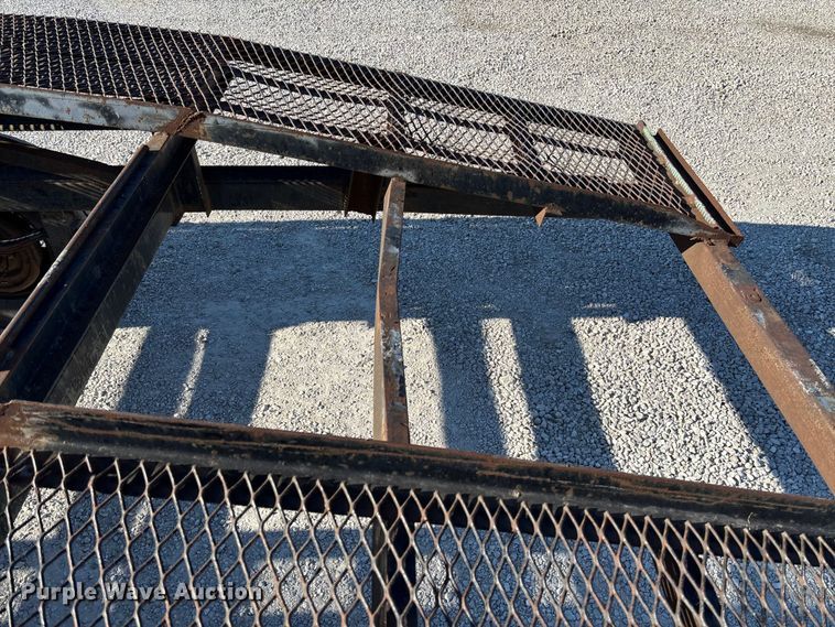 image for item FB2980 2009 Quality car carrier