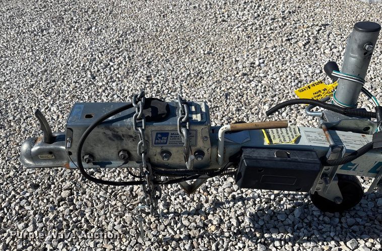 image for item FB2982 2018 Stehl Tow ST80TD car dolly