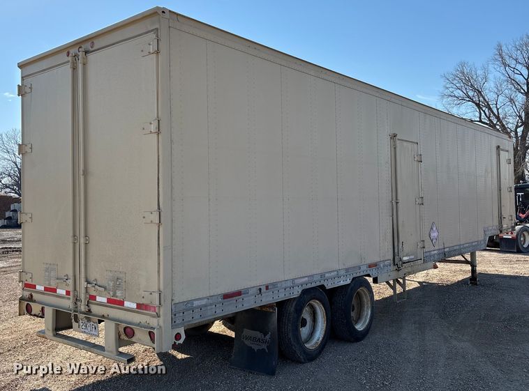 image for item FB3000 1993 Wabash SA-102-11 dry van trailer