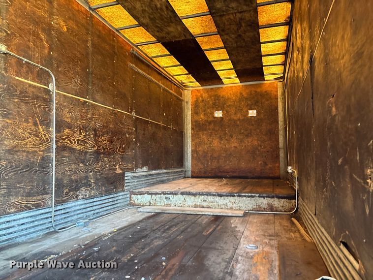 image for item FB3000 1993 Wabash SA-102-11 dry van trailer