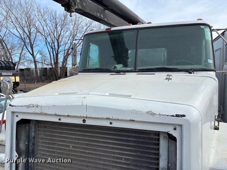 image for item FB3496 1997 Volvo WG vacuum truck