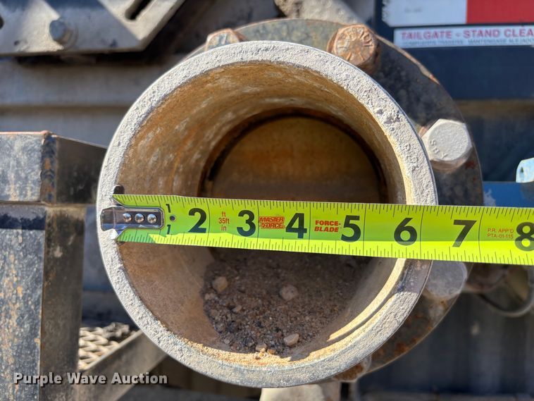 image for item FB3496 1997 Volvo WG vacuum truck