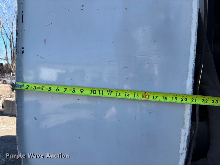 image for item FB3496 1997 Volvo WG vacuum truck