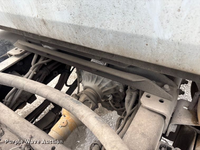 image for item FB3496 1997 Volvo WG vacuum truck