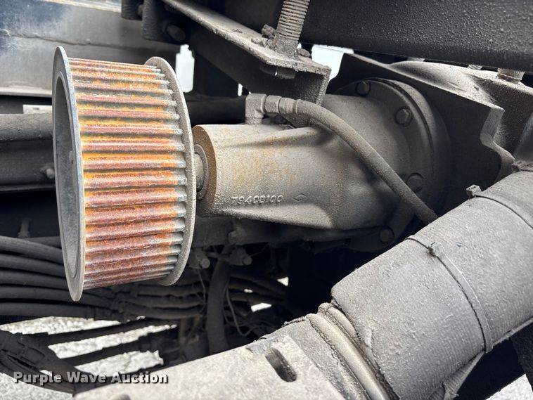 image for item FB3496 1997 Volvo WG vacuum truck