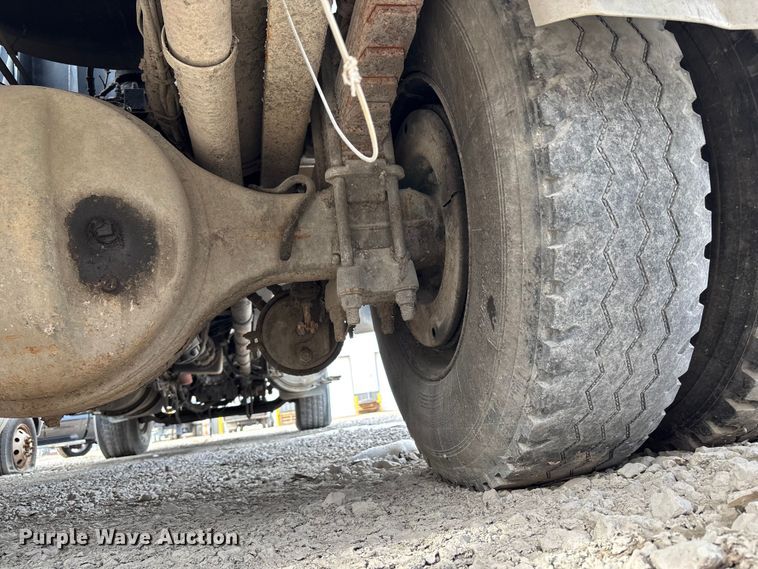 image for item FB3496 1997 Volvo WG vacuum truck