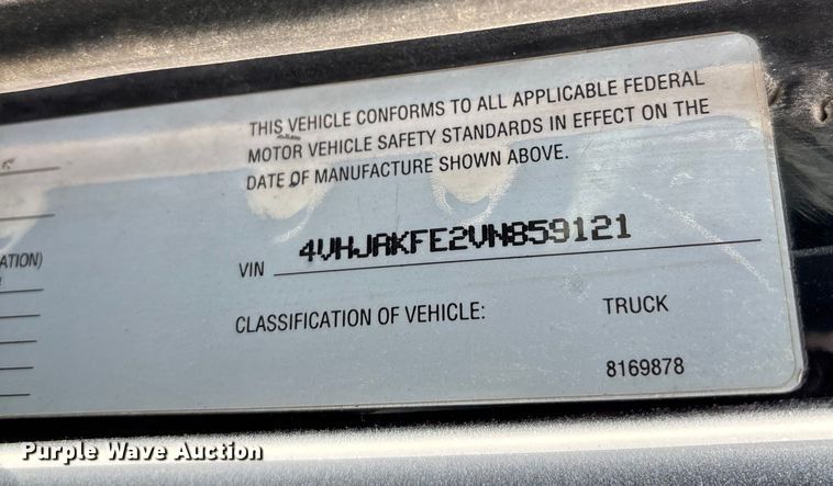 image for item FB3496 1997 Volvo WG vacuum truck