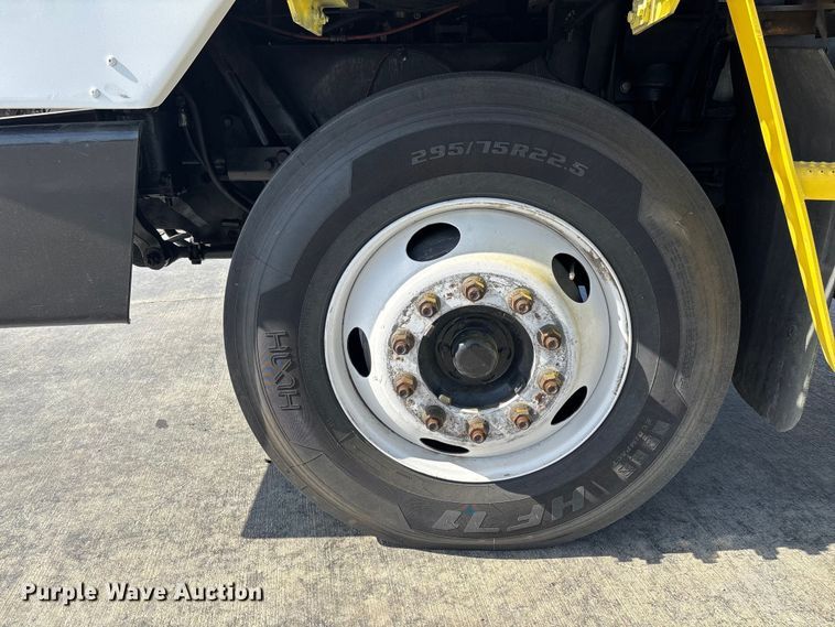 image for item FB5479 2012 Kalmar Ottawa yard truck