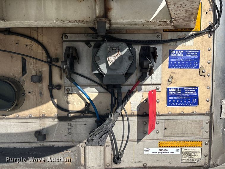 image for item FB5480 2010 Utility VS2RA refrigerated van trailer