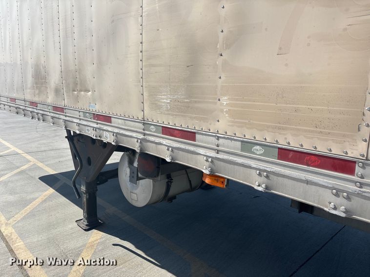 image for item FB5480 2010 Utility VS2RA refrigerated van trailer