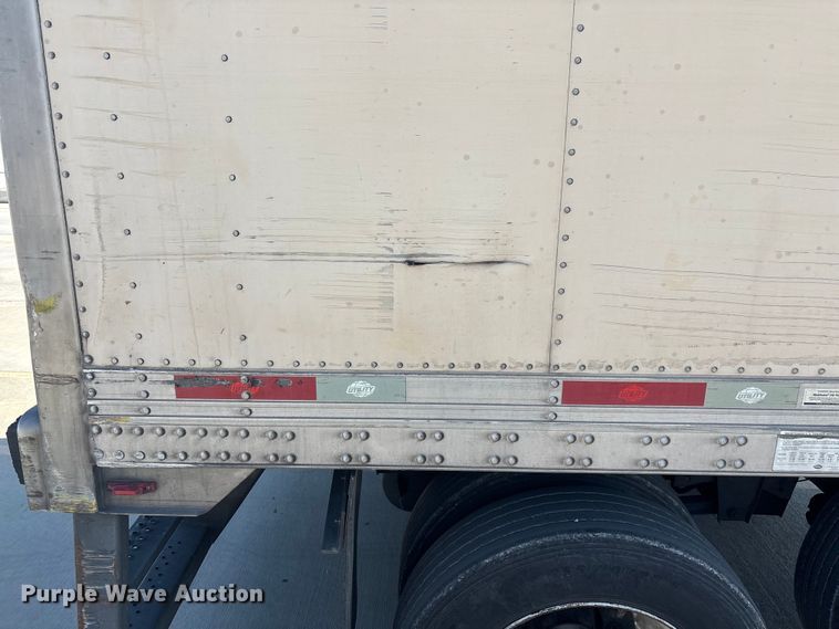 image for item FB5480 2010 Utility VS2RA refrigerated van trailer
