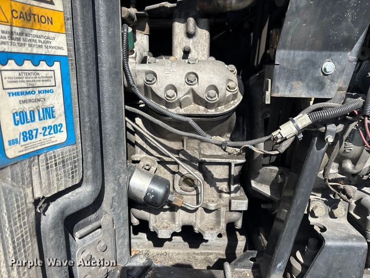 image for item FB5480 2010 Utility VS2RA refrigerated van trailer