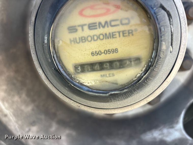 image for item FB5480 2010 Utility VS2RA refrigerated van trailer