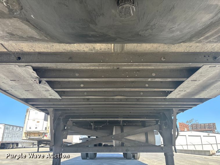 image for item FB5481 2010 Utility VS2RA refrigerated van trailer