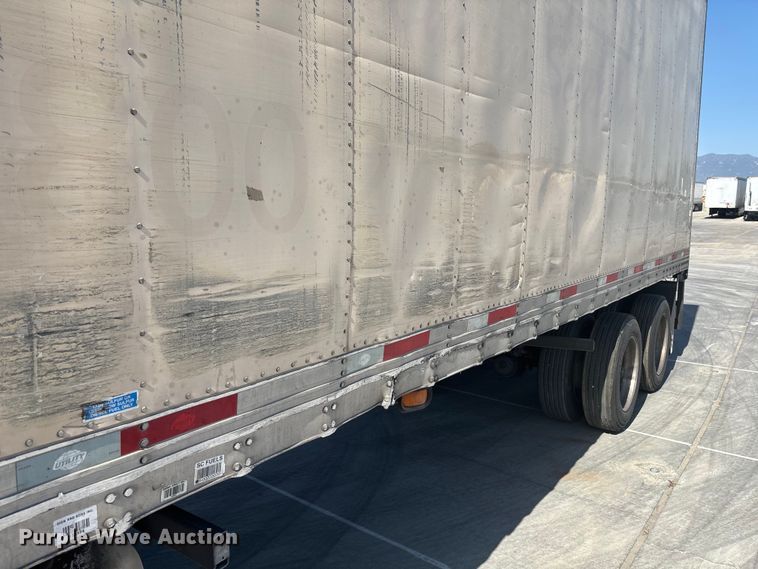 image for item FB5481 2010 Utility VS2RA refrigerated van trailer