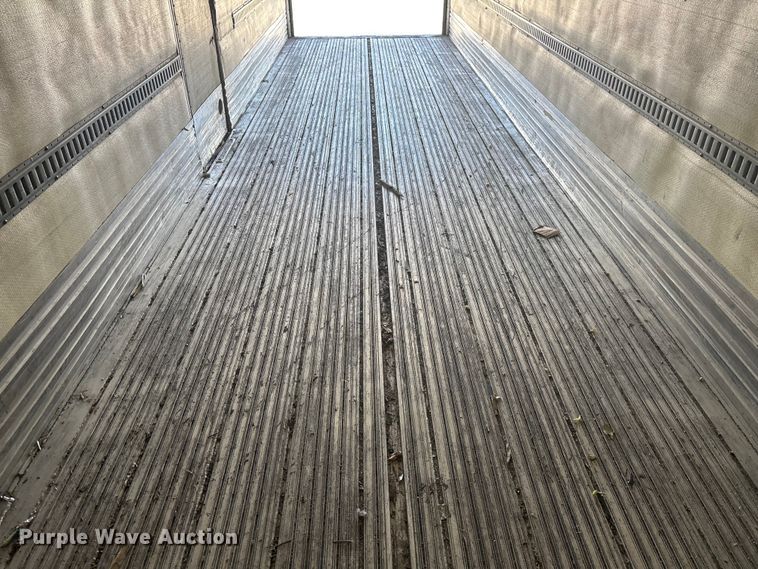 image for item FB5481 2010 Utility VS2RA refrigerated van trailer