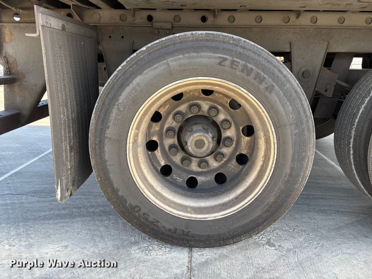 image for item FB5481 2010 Utility VS2RA refrigerated van trailer