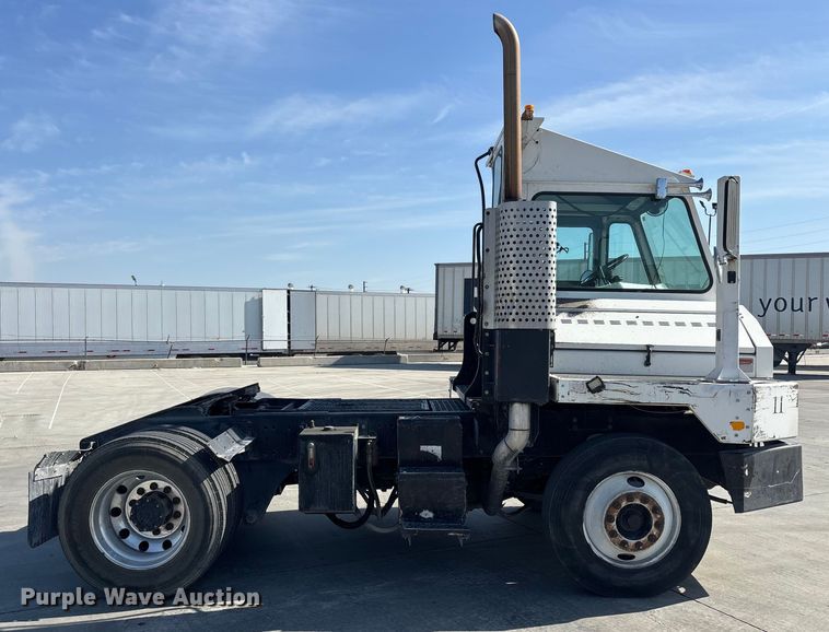 image for item FB5482 2009 Ottawa Kalmar yard truck