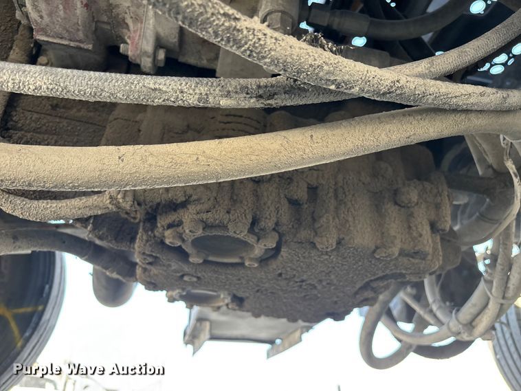 image for item FB5482 2009 Ottawa Kalmar yard truck