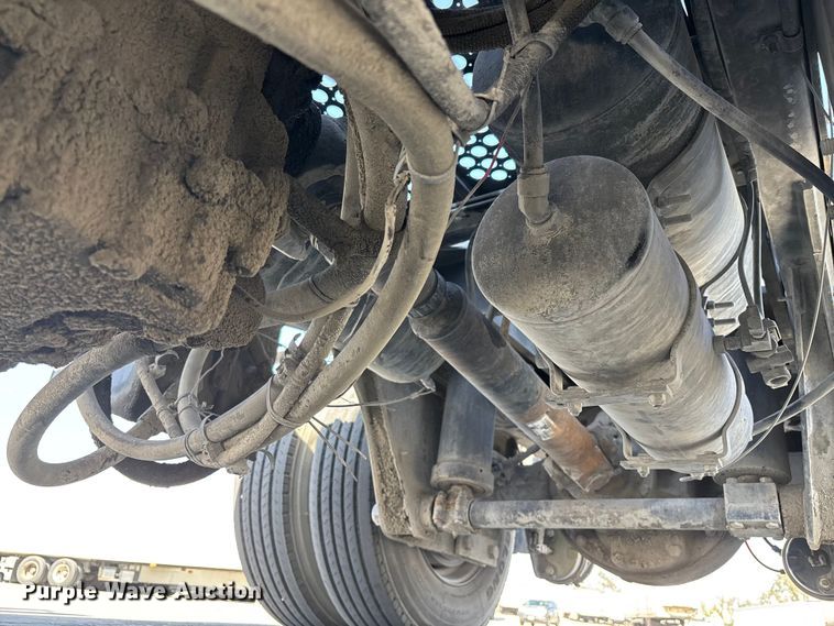 image for item FB5482 2009 Ottawa Kalmar yard truck