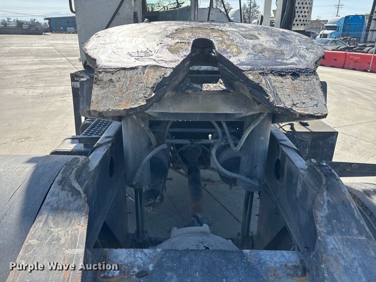 image for item FB5482 2009 Ottawa Kalmar yard truck