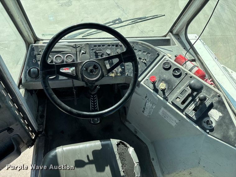 image for item FB5482 2009 Ottawa Kalmar yard truck