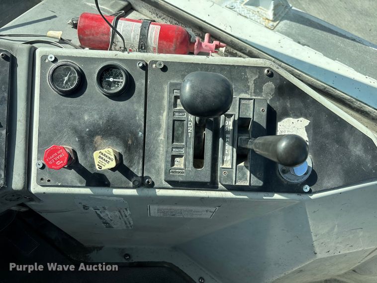 image for item FB5482 2009 Ottawa Kalmar yard truck