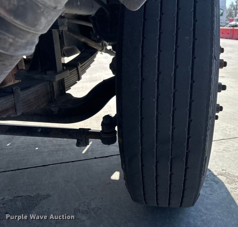 image for item FB5482 2009 Ottawa Kalmar yard truck