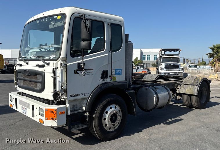 image for item FB5485 2017 Autocar Xpert truck cab and chassis