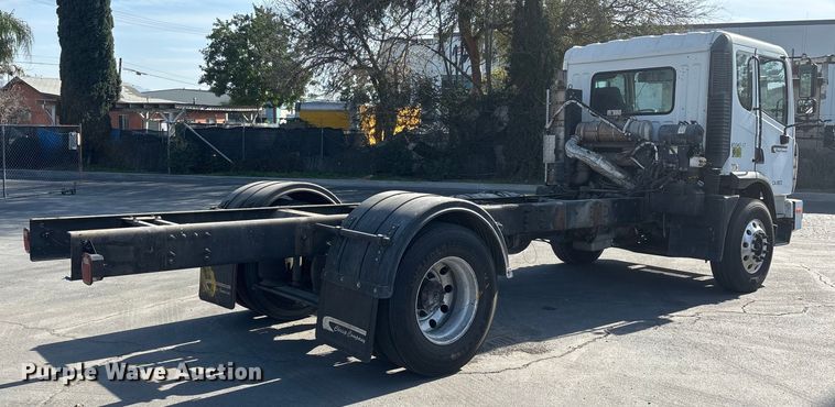 image for item FB5485 2017 Autocar Xpert truck cab and chassis