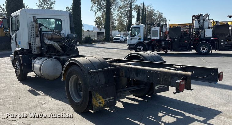 image for item FB5485 2017 Autocar Xpert truck cab and chassis