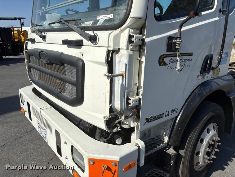 image for item FB5485 2017 Autocar Xpert truck cab and chassis