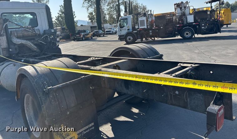 image for item FB5485 2017 Autocar Xpert truck cab and chassis